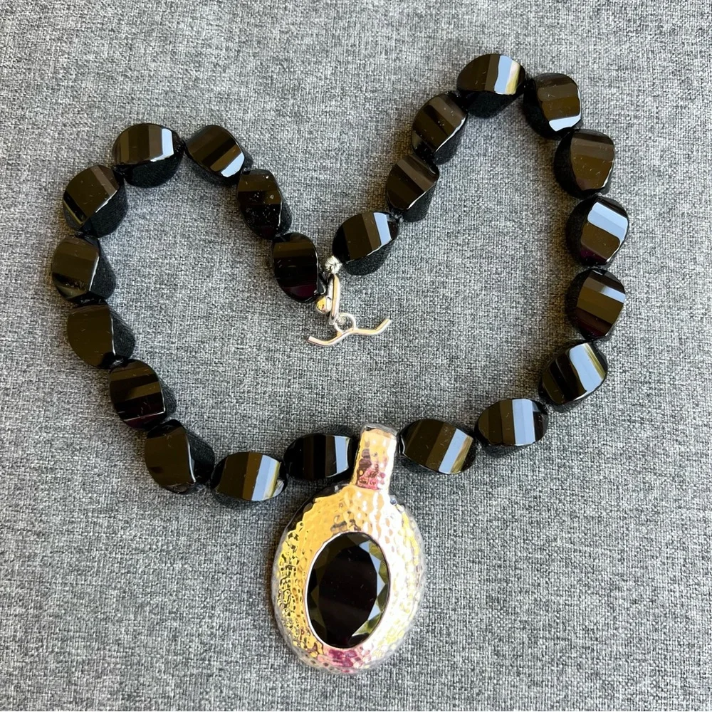 Black Beaded Necklace with Silver-Tone Pendant